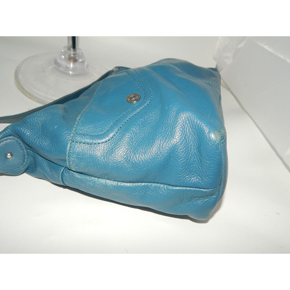 Stone Mountain Turquoise Leather Shoulder Handbag - Picture 5 of 8